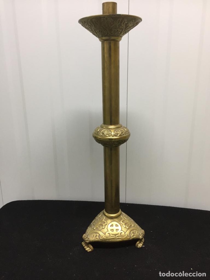 Antiques: Gran CANDELABRO HACHERO BRONCE. Cirial. Antiguo.