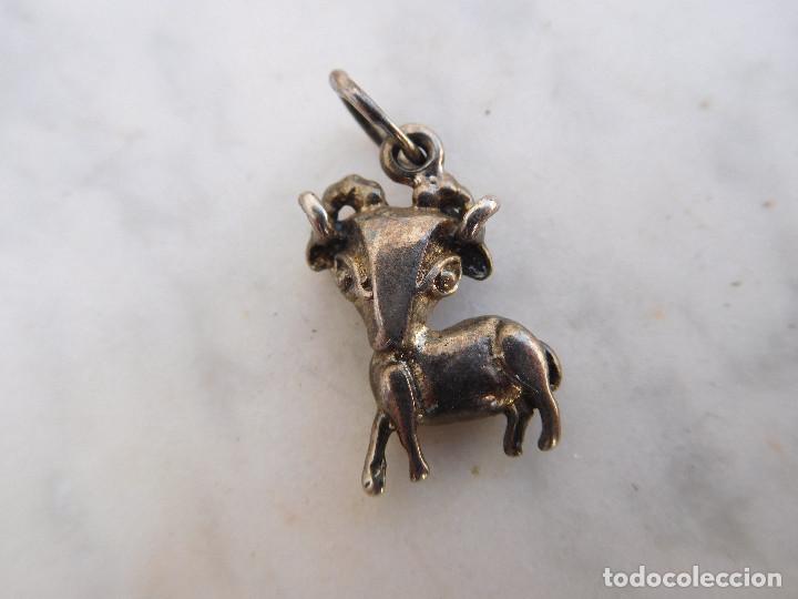Antig&uuml;edades: Cabra de plata antigua capricornio - Foto 1