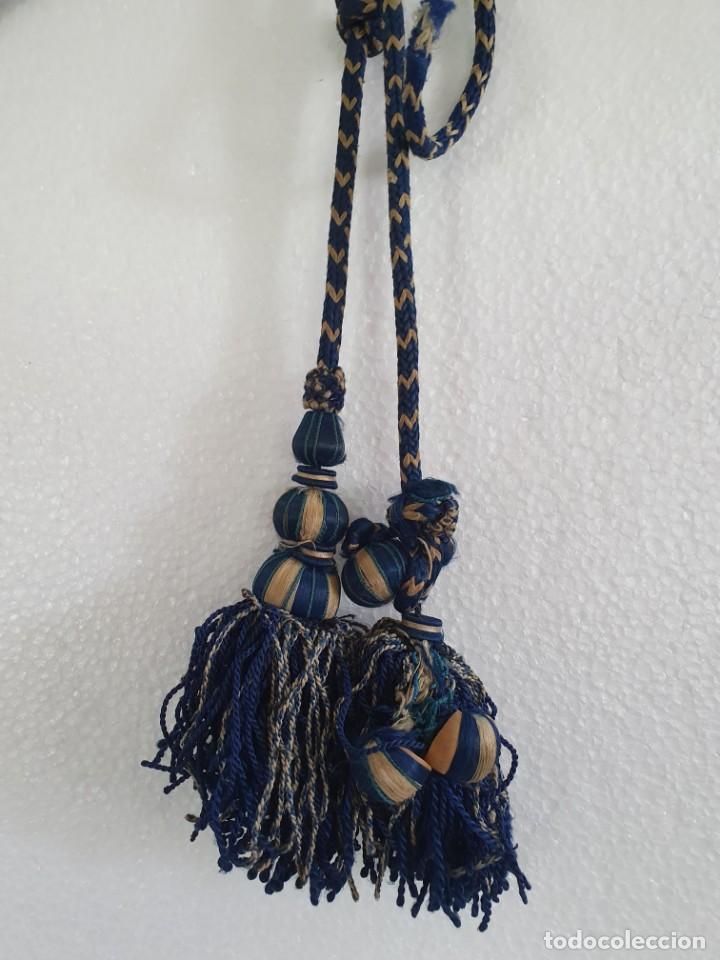 Antig&uuml;edades: LOTE DE 4 CORDONES CON BORLA - Foto 4
