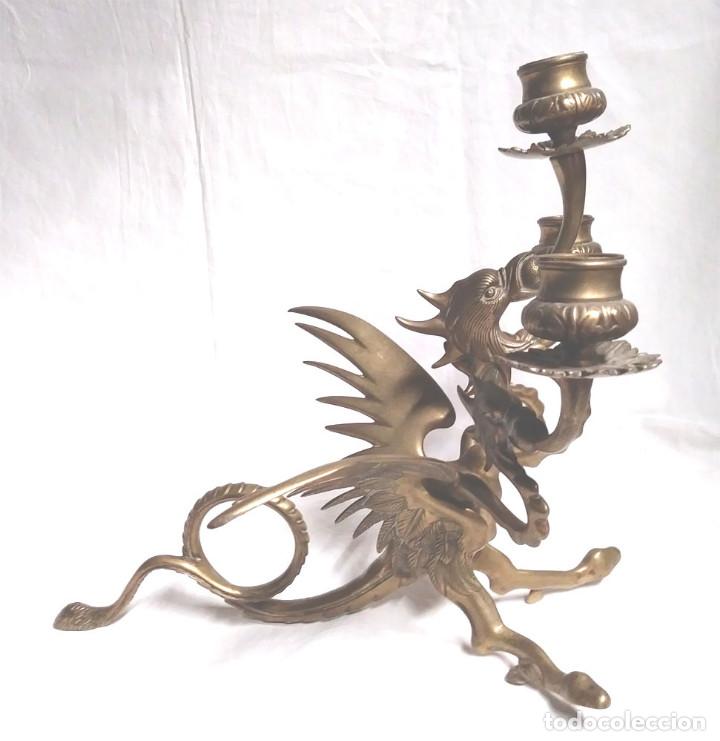 Antigüedades: Pareja Candelabros forja bronce época Modernista S XIX, Dragon Tricefalo, únicos de Colección - Foto 10 - 201946866