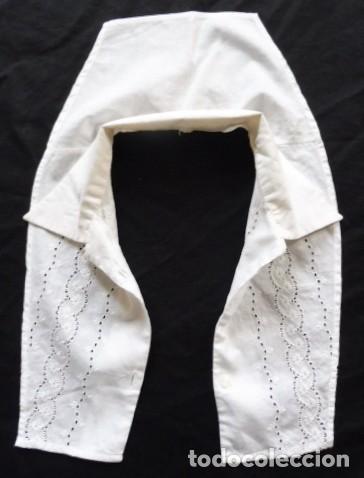 Antig&uuml;edades: FALSA CAMISA DE ENCAJE SUIZO S.XX - Foto 3