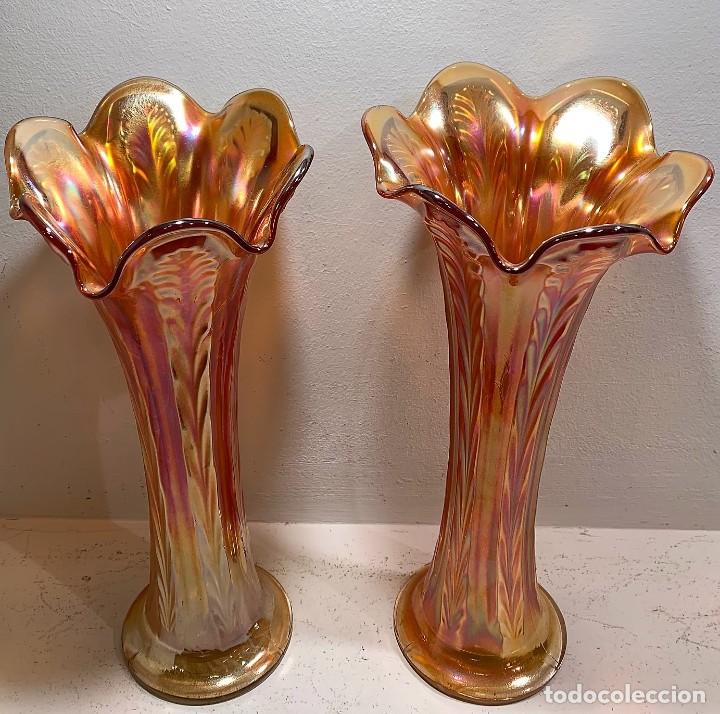Antig&uuml;edades: CARNIVAL GLASS, PAR DE JARRONES. - Foto 2