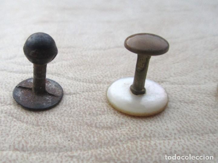 Antig&uuml;edades: lote de 3 antiguos botones - Foto 4