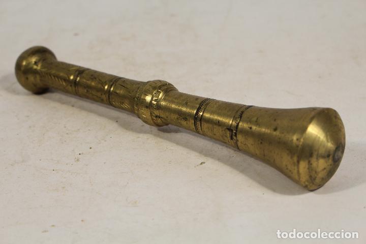 Antig&uuml;edades: maza de bronce para almirez