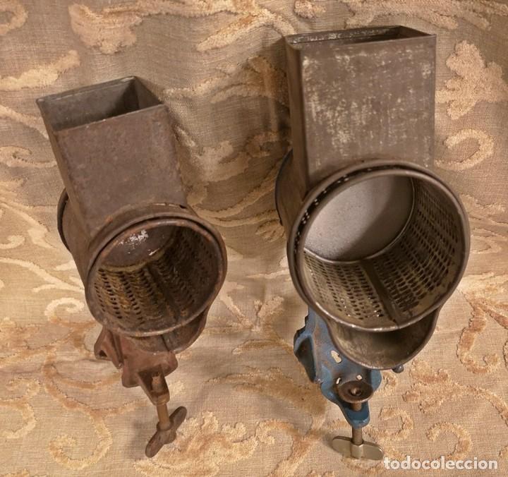Antig&uuml;edades: Lote de Dos Molinillos Antiguos - Foto 6