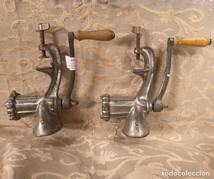 Antig&uuml;edades: Lote de Dos M&aacute;quinas para Picar - Foto 4