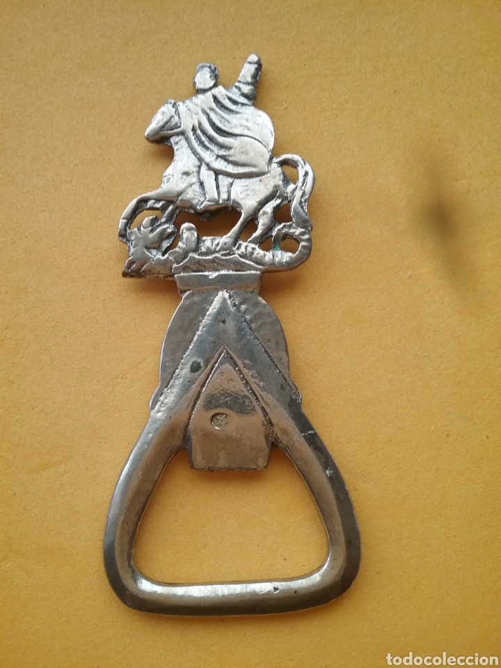 Antig&uuml;edades: Abridor en plata con sello representando Sant Jordi. - Foto 2