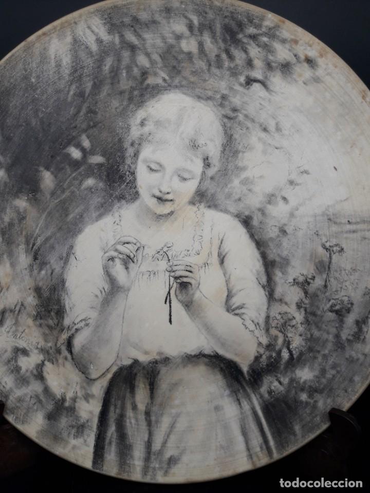 Antig&uuml;edades: Plato pintado a mano - Foto 2