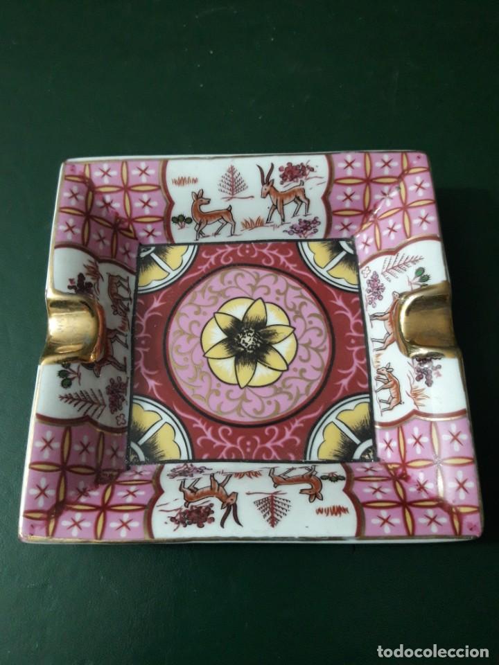 Antig&uuml;edades: Cenicero porcelana - Foto 1
