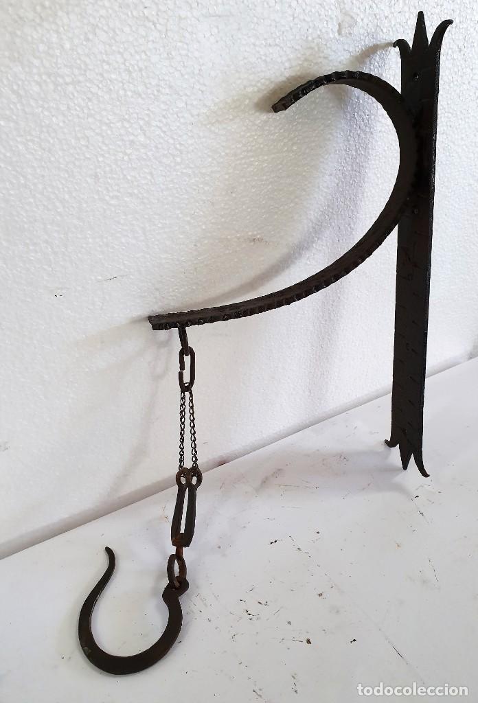 Antig&uuml;edades: COLGADOR DE FORJA - Foto 2