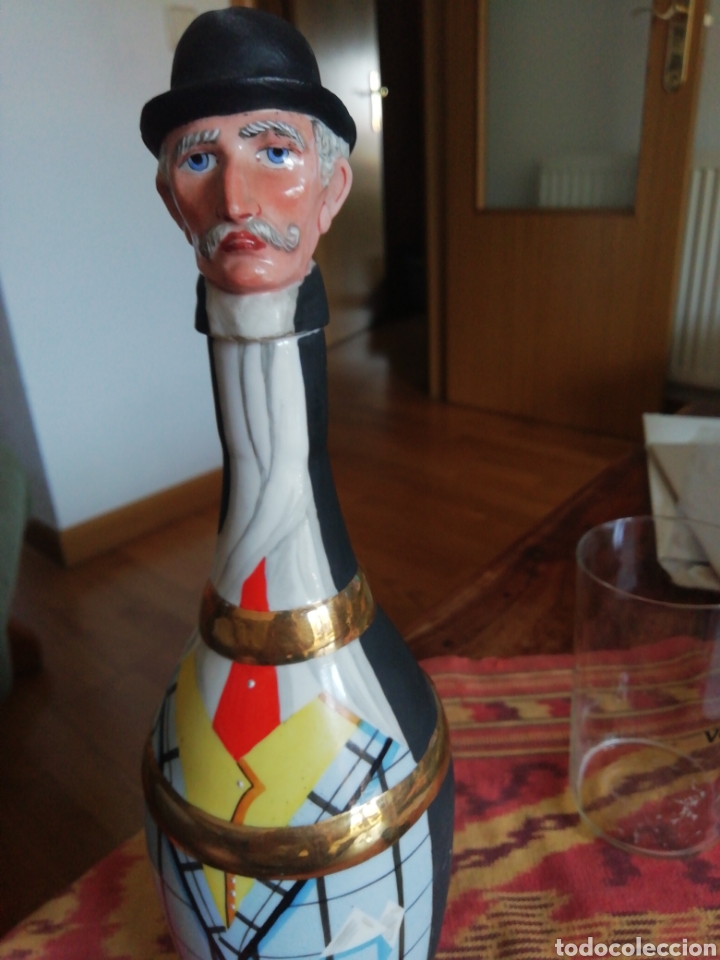 Antig&uuml;edades: Botella de cer&aacute;mica - Foto 1