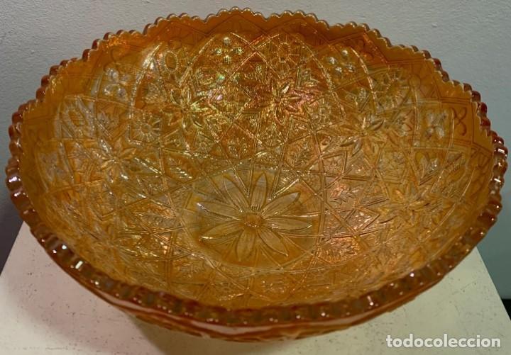 Antig&uuml;edades: Carnival Glass, frutero de cristal. - Foto 2