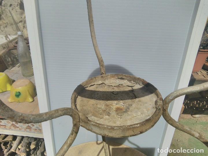 Antig&uuml;edades: Soporte antiguo palanganero. - Foto 6
