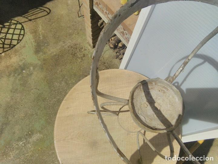 Antig&uuml;edades: Soporte antiguo palanganero. - Foto 6