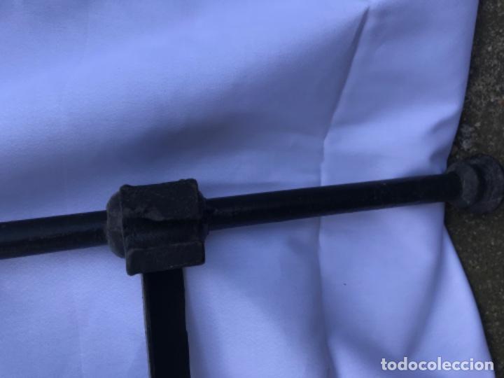Antig&uuml;edades: Cabecero de forja - Foto 3