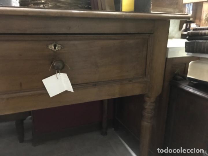 Antig&uuml;edades: Mesa casta&ntilde;o altar - Foto 3