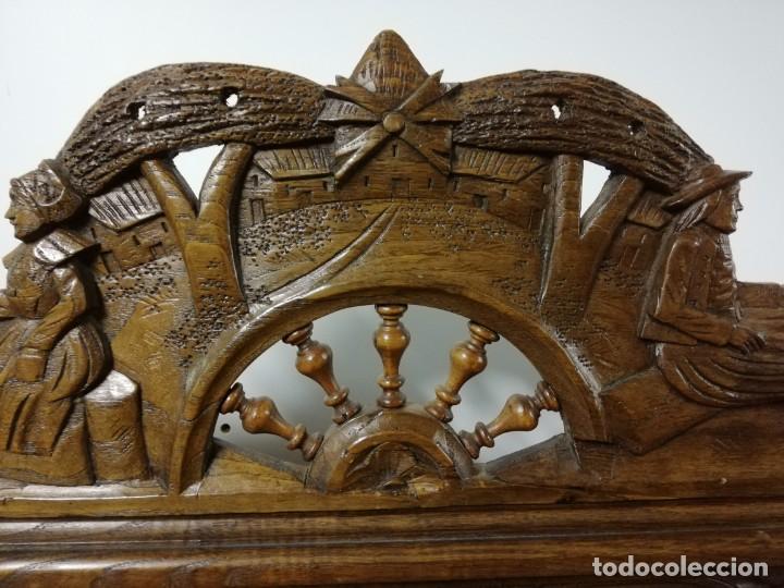 Antig&uuml;edades: Banco tallado de roble - Foto 8