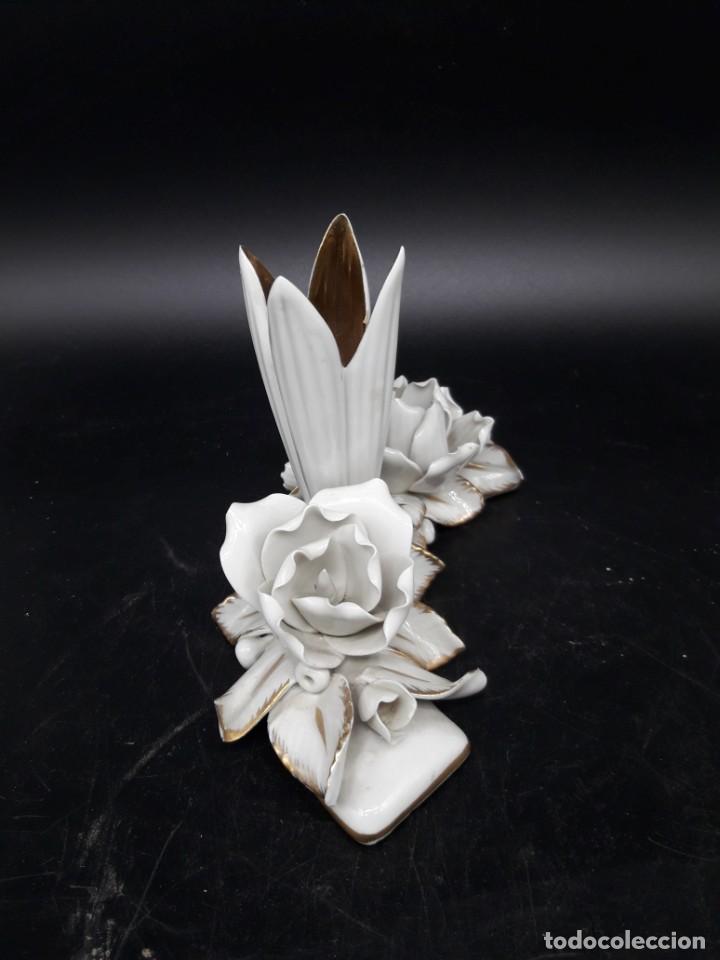Antig&uuml;edades: Florero porcelana - Foto 2