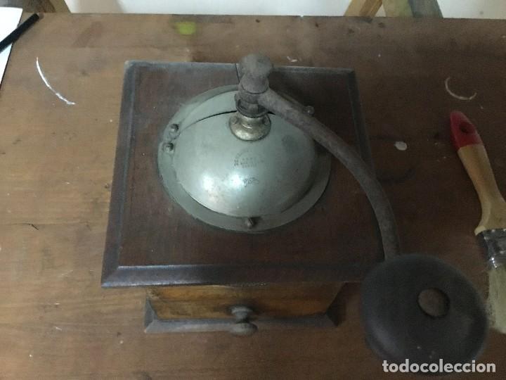 Antig&uuml;edades: molinillo peugeot - Foto 3