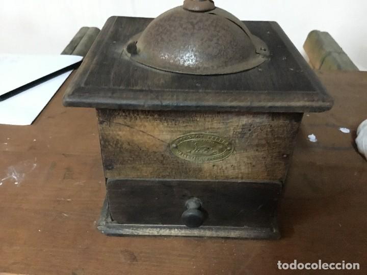 Antig&uuml;edades: molinillo peugeot - Foto 3