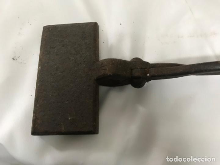 Antig&uuml;edades: Hostiario - Foto 2