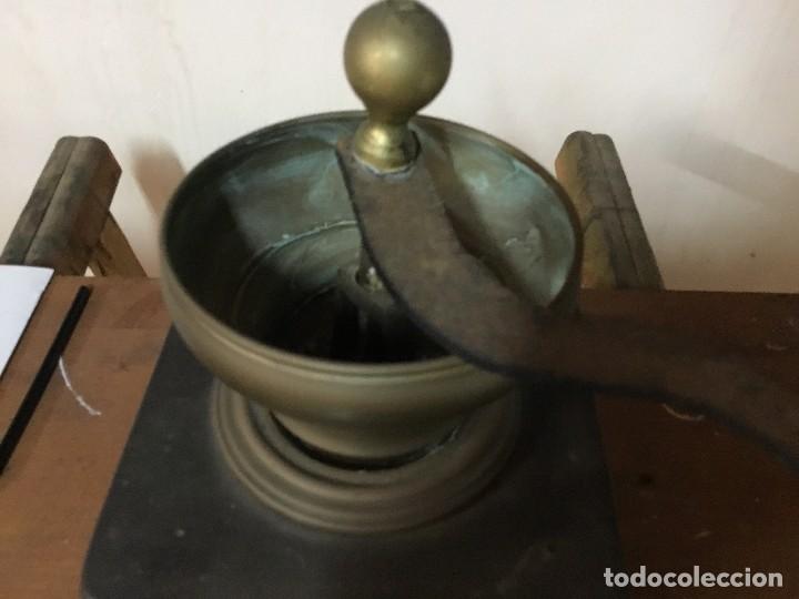Antig&uuml;edades: molinillo tipo belga - Foto 3
