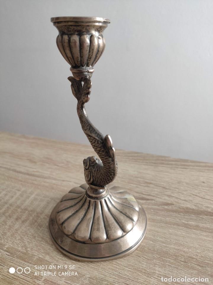 Antig&uuml;edades: Antiguo candelabro de plata con forma de pez - Foto 2