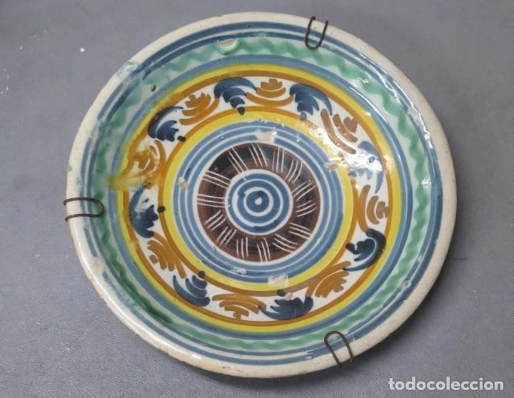 Aceitera de cerámica esmaltada, “serie de la pajarita”.Puen