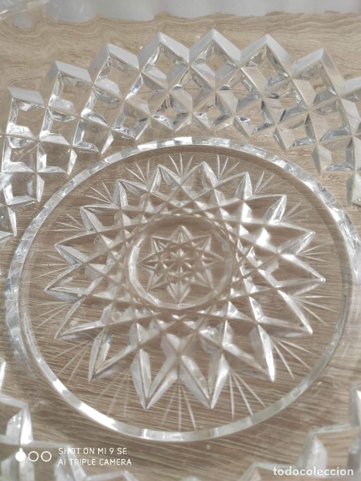Antig&uuml;edades: Antiguo centro de mesa de cristal tallado - Foto 2