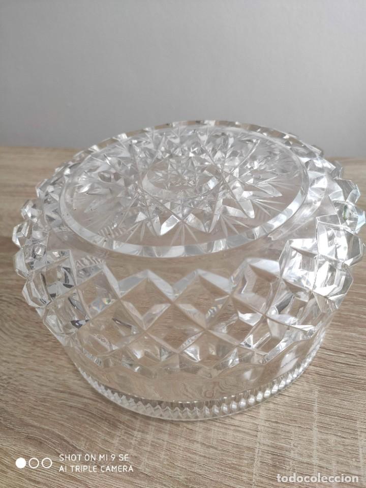Antig&uuml;edades: Antiguo centro de mesa de cristal tallado - Foto 4