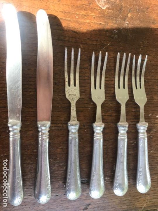Antig&uuml;edades: Tenedor y cuchillo postre - Foto 1