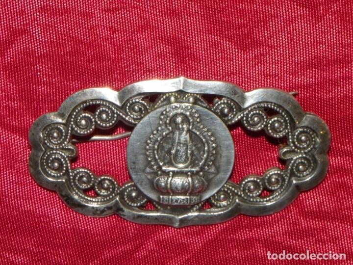 Antig&uuml;edades: Broche plata con Virgen antigua. - Foto 9