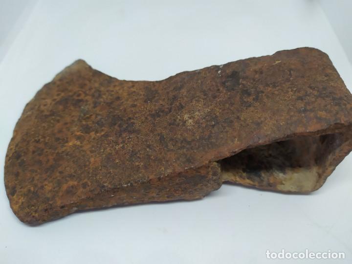 Antig&uuml;edades: Hacha de hierro medieval - Foto 5