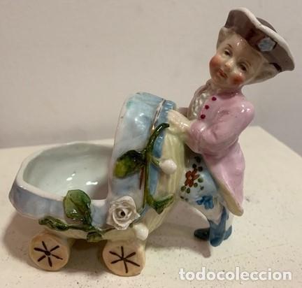 Antig&uuml;edades: Pareja de figuras de porcelanas - Foto 3