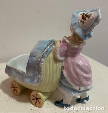 Antig&uuml;edades: Pareja de figuras de porcelanas - Foto 6