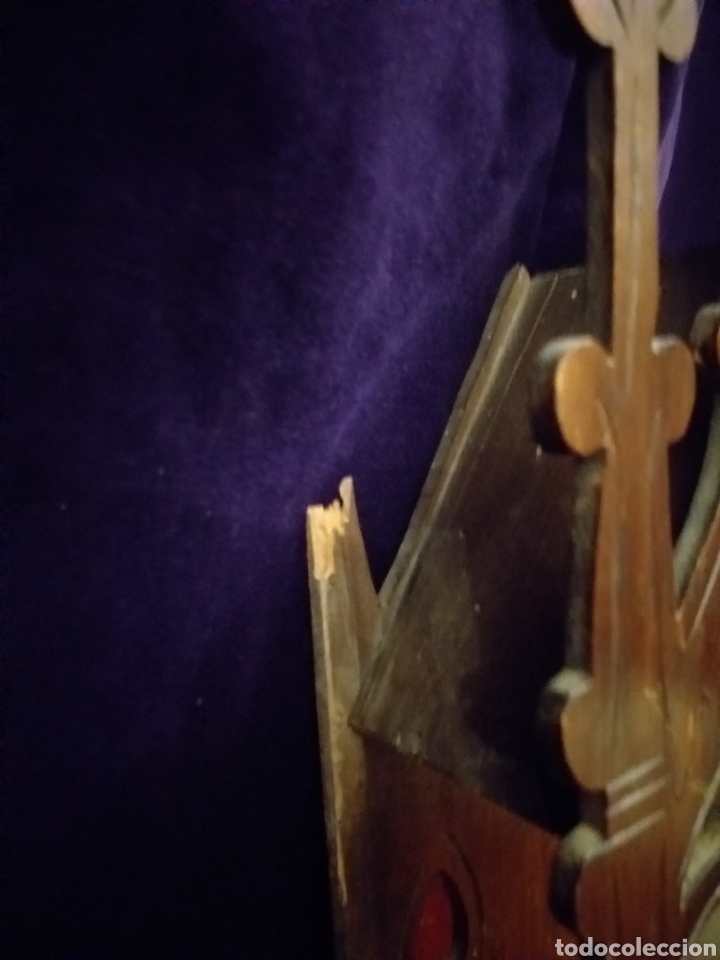 Antig&uuml;edades: Antigua capilla tallada en madera 71 cm - Foto 4