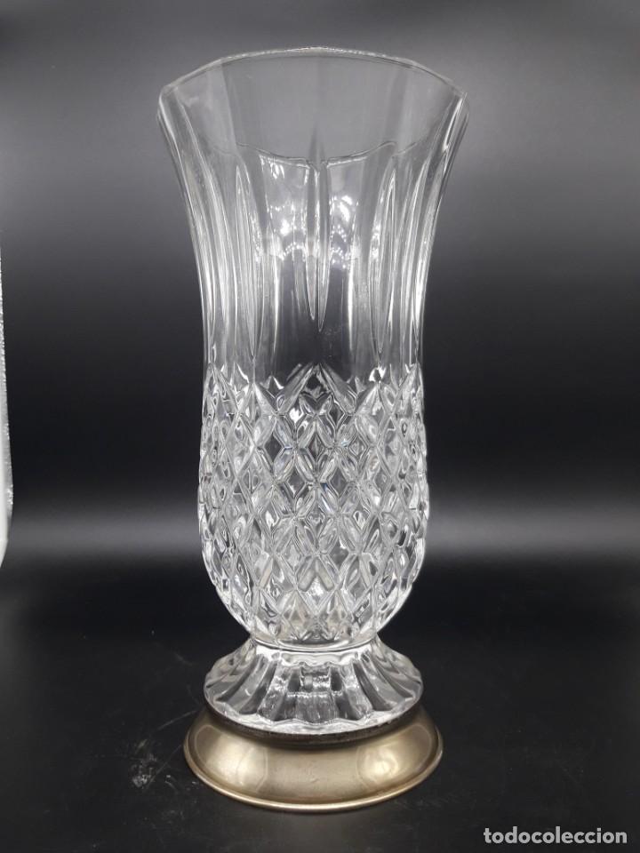 Antig&uuml;edades: Florero de cristal base de plata - Foto 1