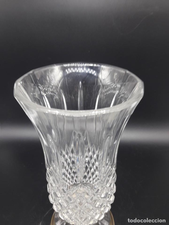 Antig&uuml;edades: Florero de cristal base de plata - Foto 2