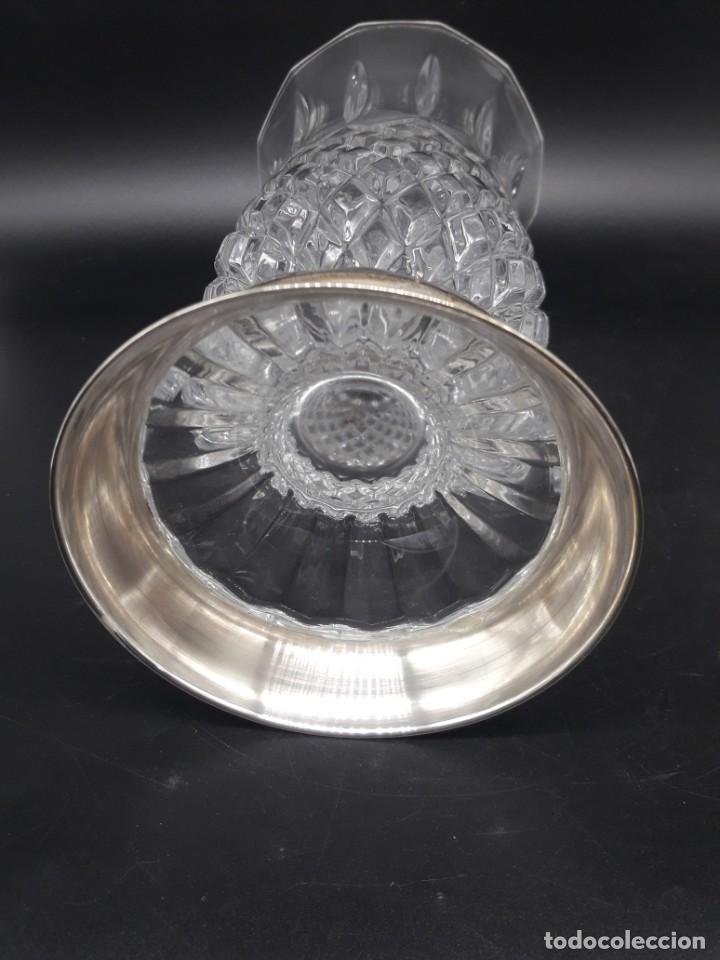 Antig&uuml;edades: Florero de cristal base de plata - Foto 3