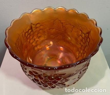 Antig&uuml;edades: Carnival glass, frutero. - Foto 1