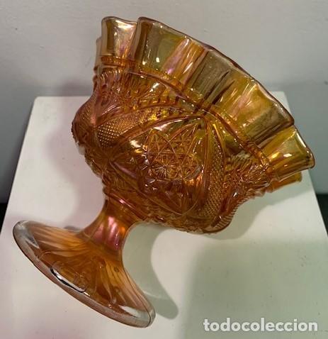 Antig&uuml;edades: Carnival glass, frutero. - Foto 3