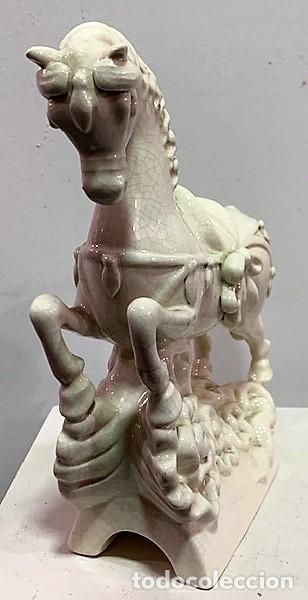Antig&uuml;edades: Caballo de porcelana - Foto 3