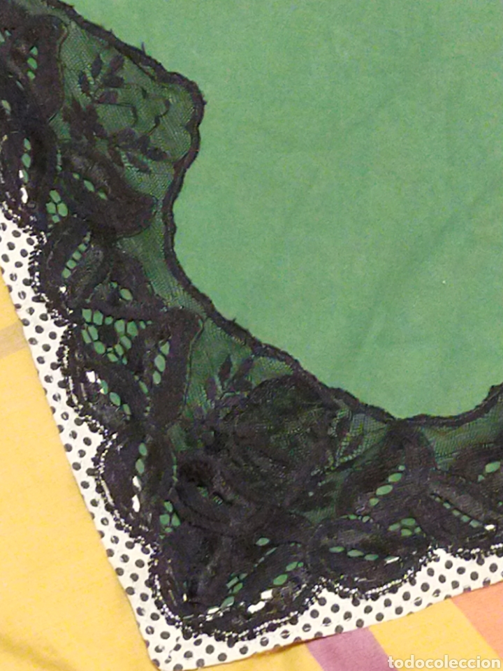 Antig&uuml;edades: MANTON O MANTILLA CON ENCAJES - Foto 2