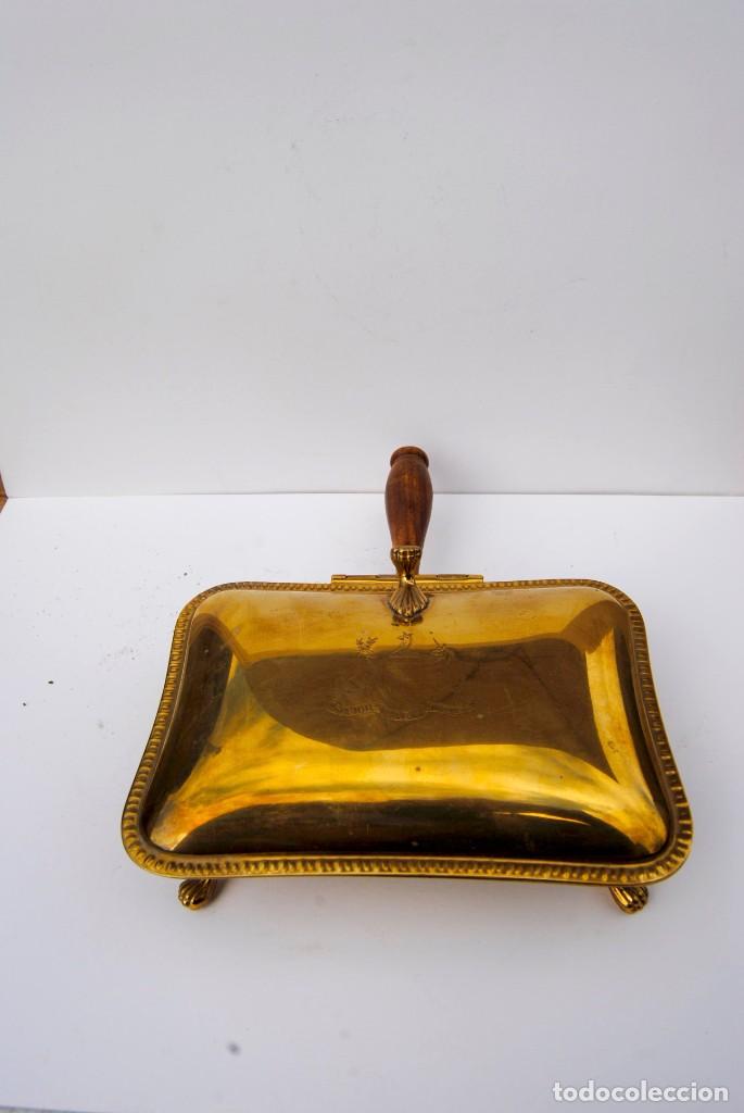 Antig&uuml;edades: RECOGEMIGAS CON MANGO DE MADERA. - Foto 4
