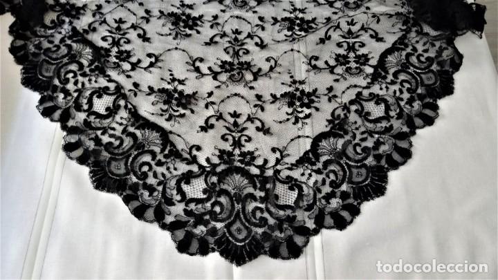 Antig&uuml;edades: Mantilla - Foto 3