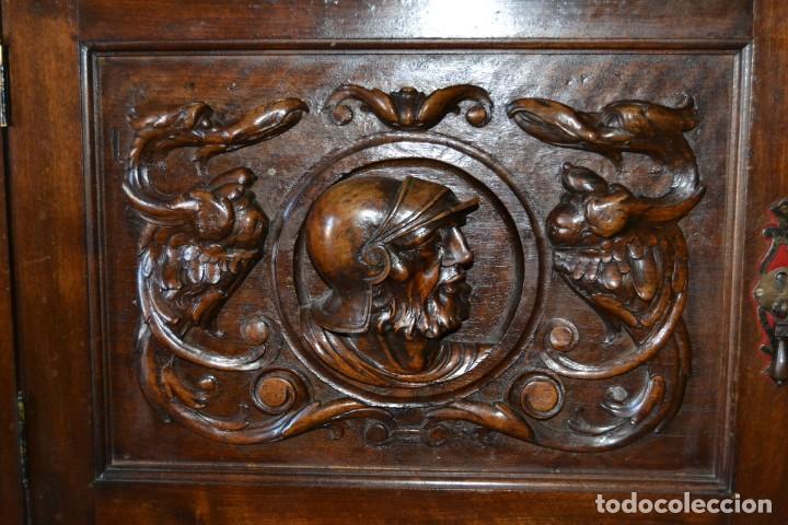 Antig&uuml;edades: Mueble trinchero estilo renacimiento - Foto 26