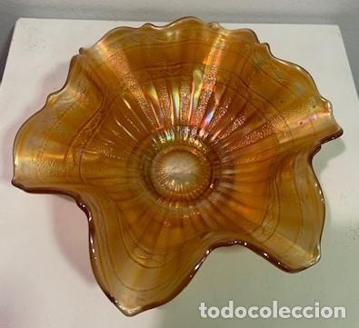 Antig&uuml;edades: Carnival glass, frutero. - Foto 2