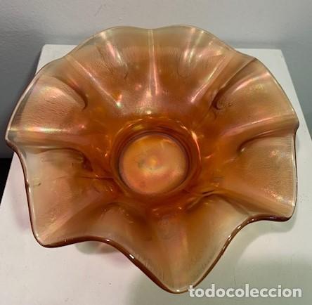 Antig&uuml;edades: Carnival glass, frutero. - Foto 1