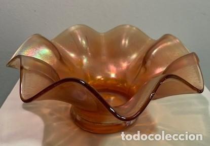 Antig&uuml;edades: Carnival glass, frutero. - Foto 2