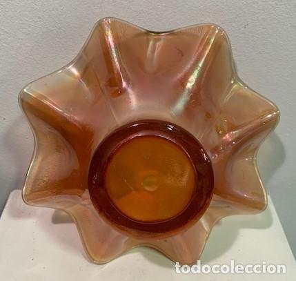 Antig&uuml;edades: Carnival glass, frutero. - Foto 3